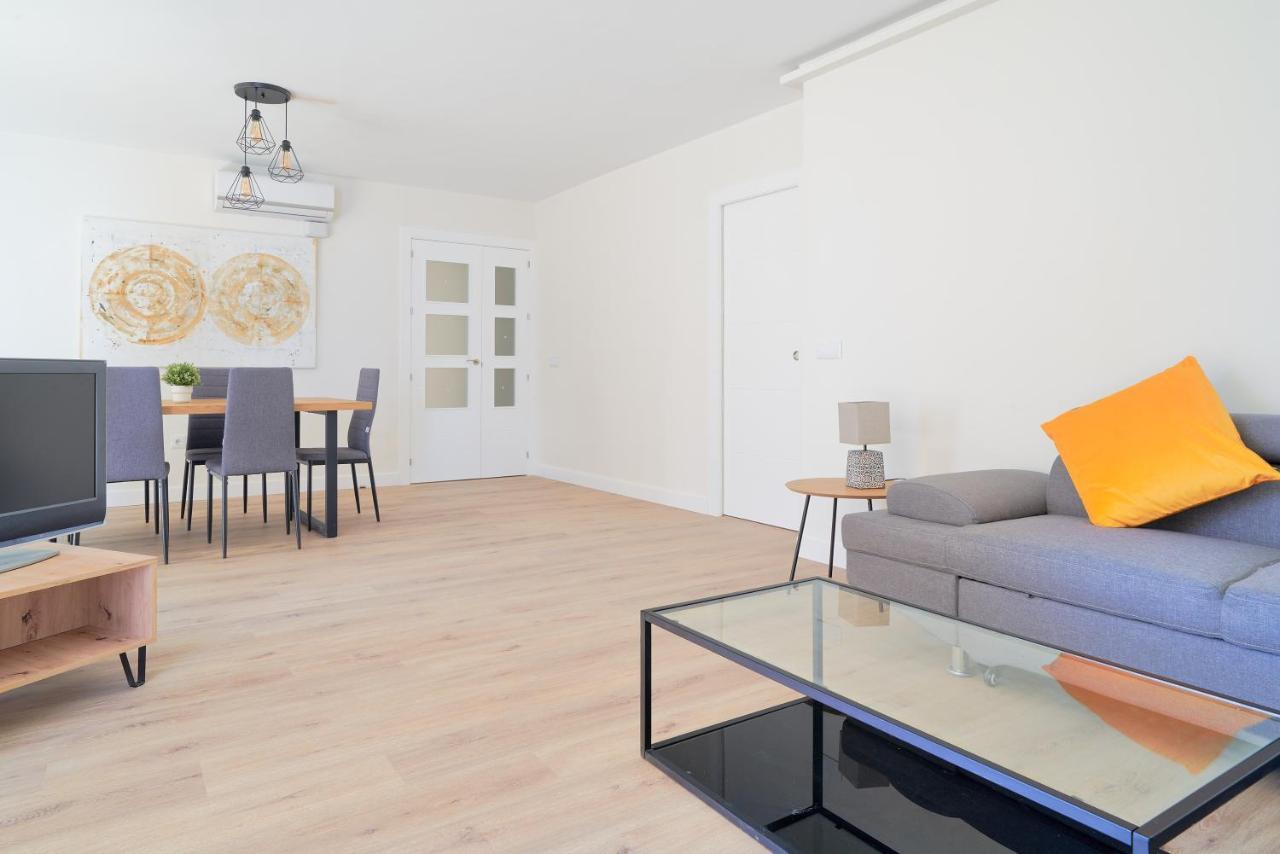 Impresionante Apartamento En Playa De La Malagueta Malaga Luaran gambar