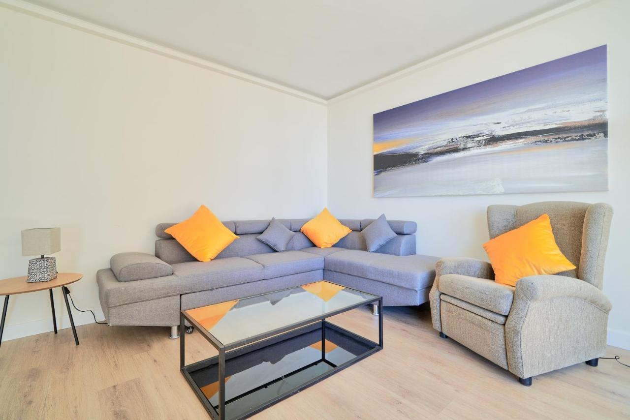 Impresionante Apartamento En Playa De La Malagueta Malaga Luaran gambar