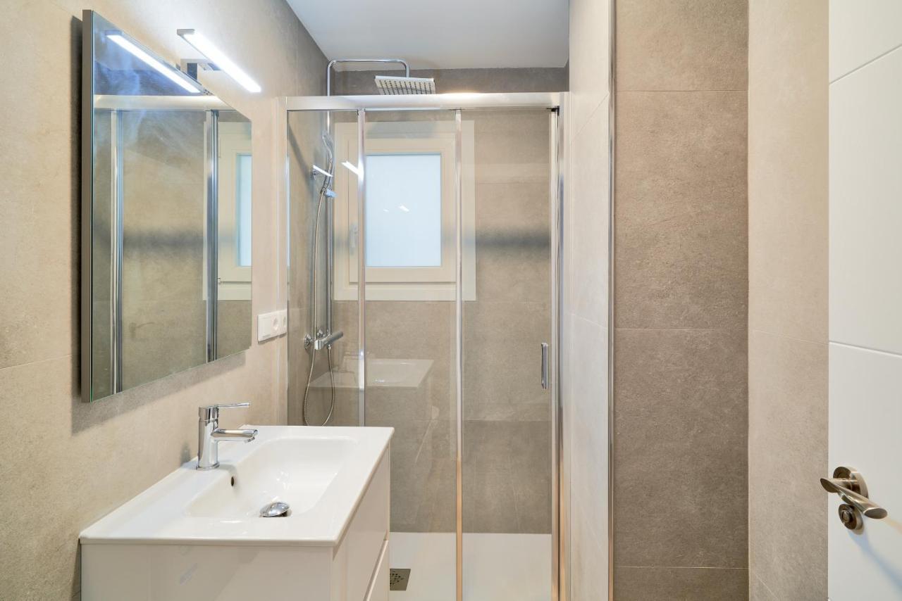 Impresionante Apartamento En Playa De La Malagueta Malaga Luaran gambar