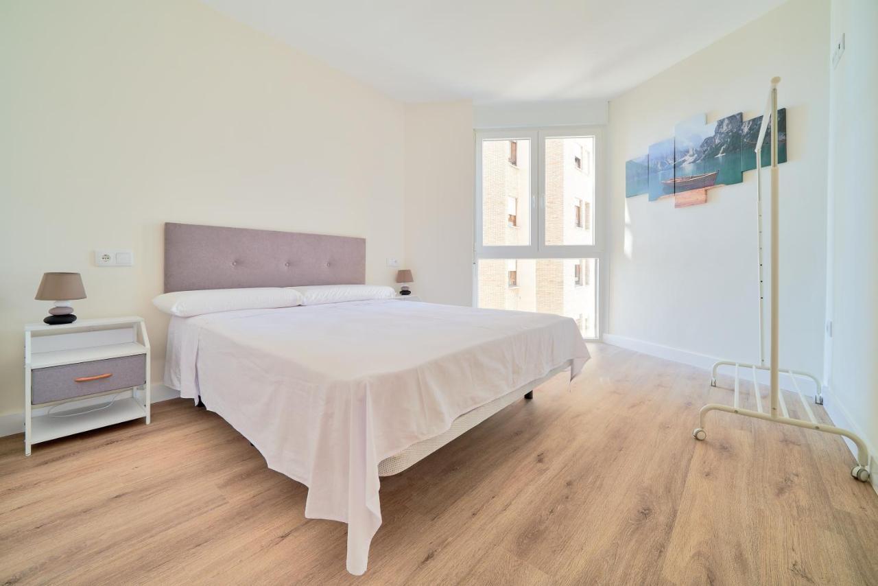 Impresionante Apartamento En Playa De La Malagueta Malaga Luaran gambar